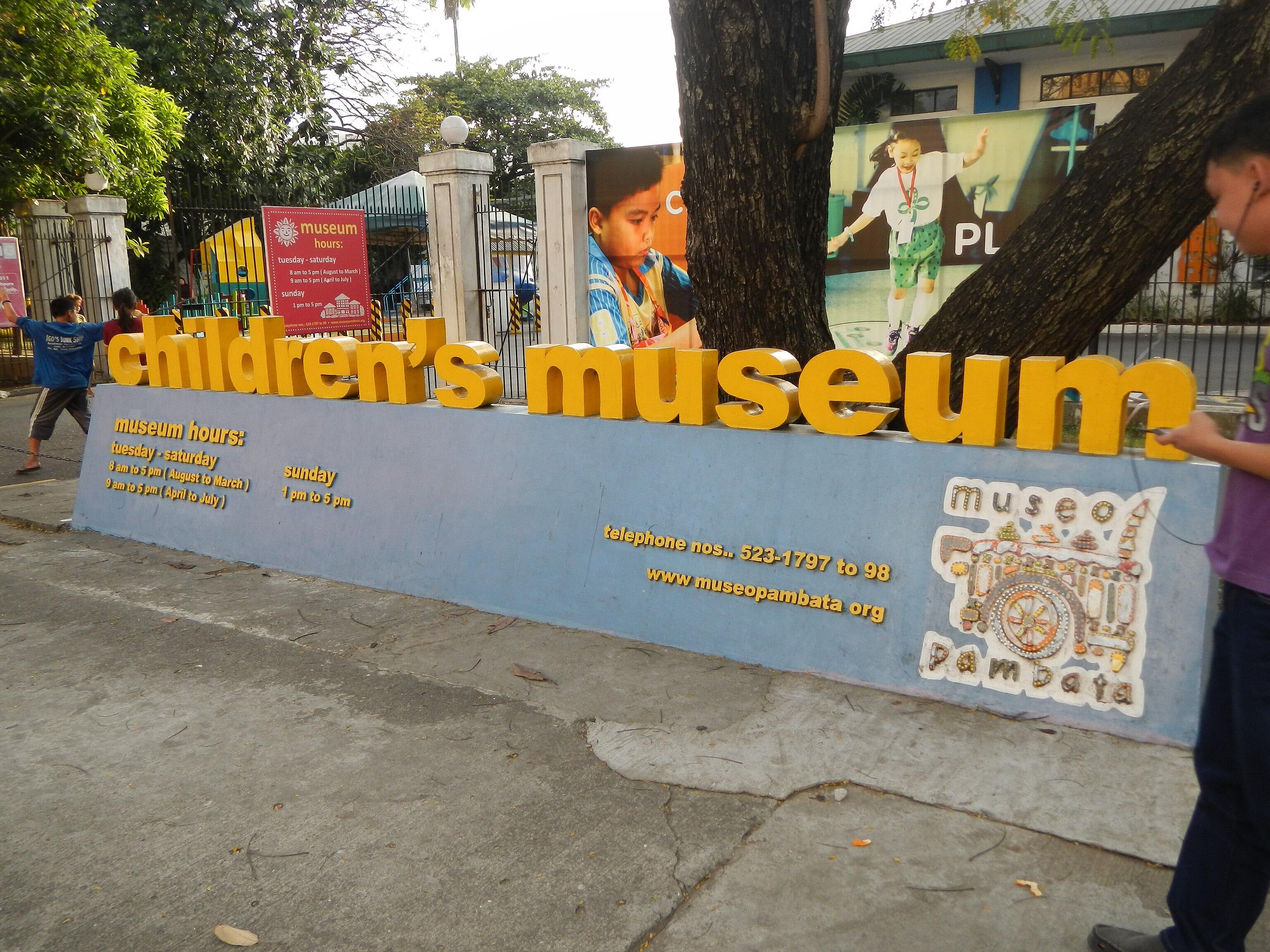 Sign at Museo Pambata children's museum, entrance — located on Roxas Boulevard in the Ermita District of Manila. 