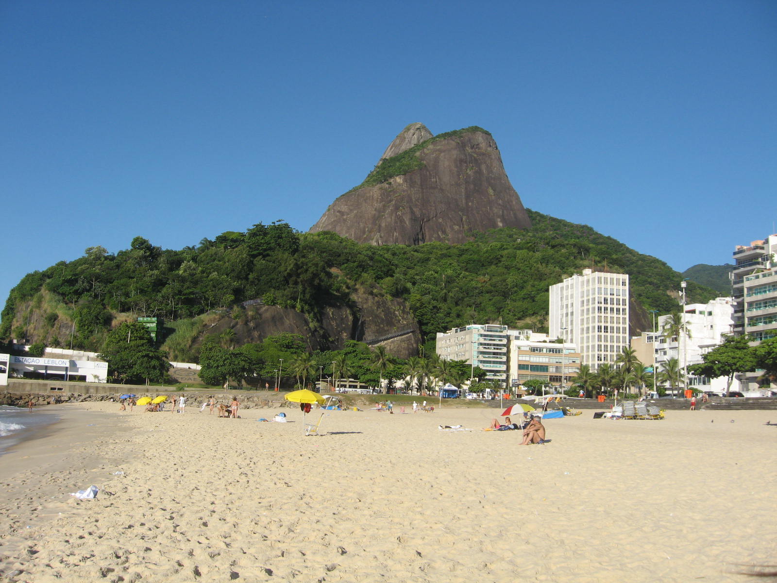 Paisagem do bairro Leblon, zona sul da cidade do Rio de Janeiro.