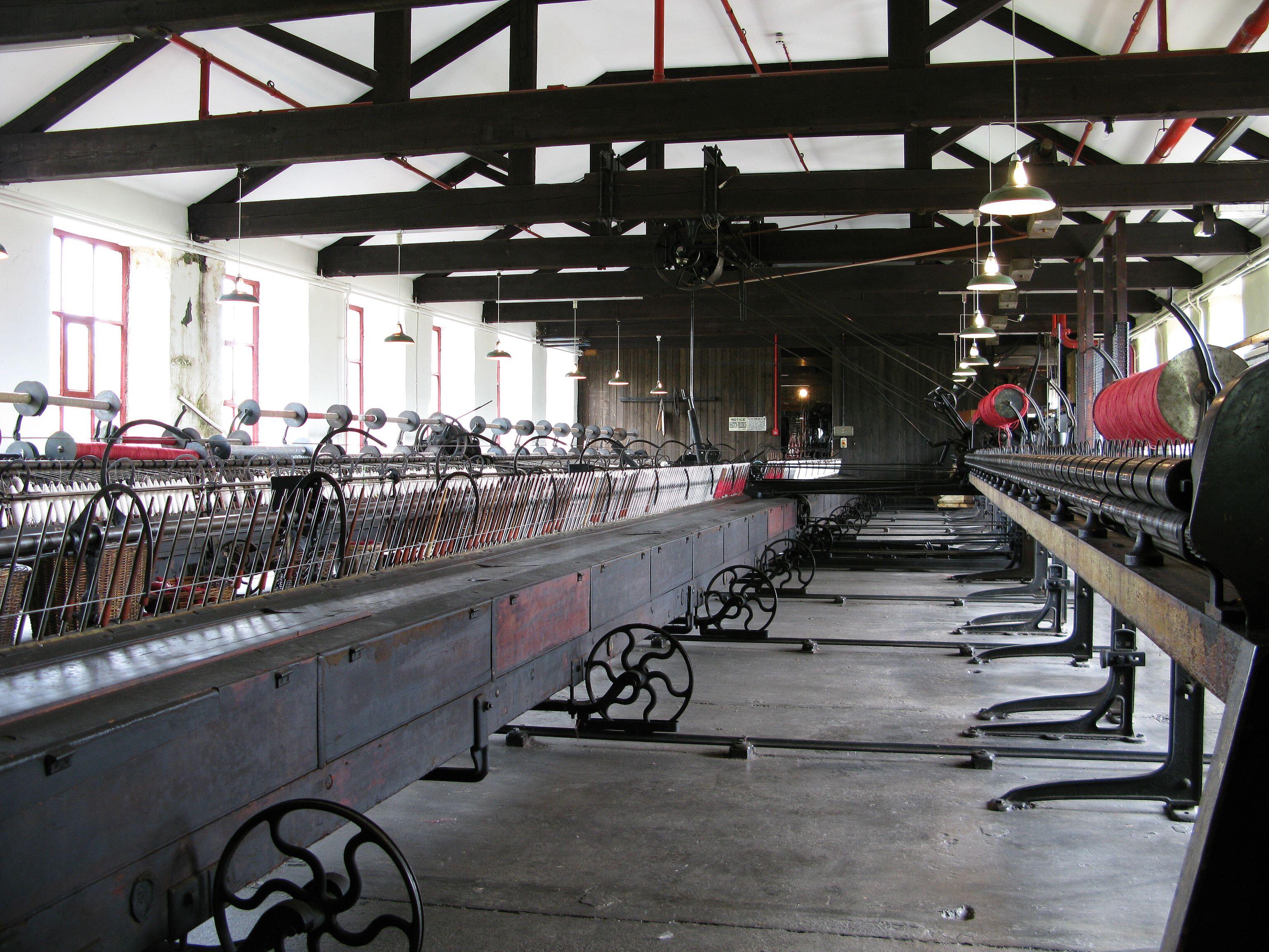 1904 Platt built condensor mule (self-actingb) at Armley Mills Industrial Museum near Leeds, Yorkshire , used for spinning wool. This mule is…