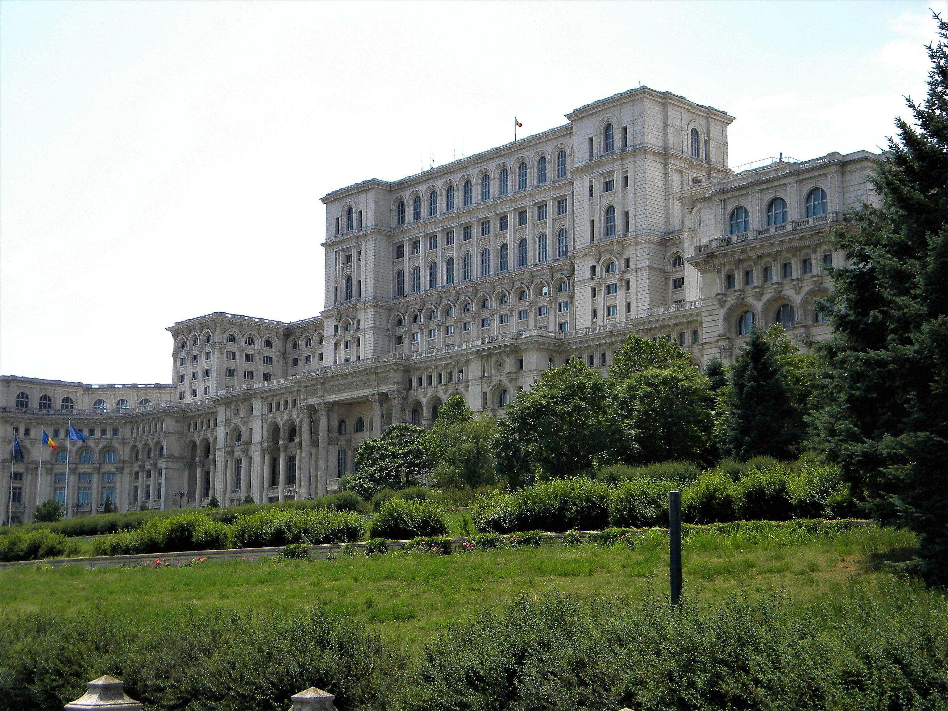 Bucuresti, Romania. Casa Poporului (Palatul Parlamentului) 2 Iunie 2018. (6)