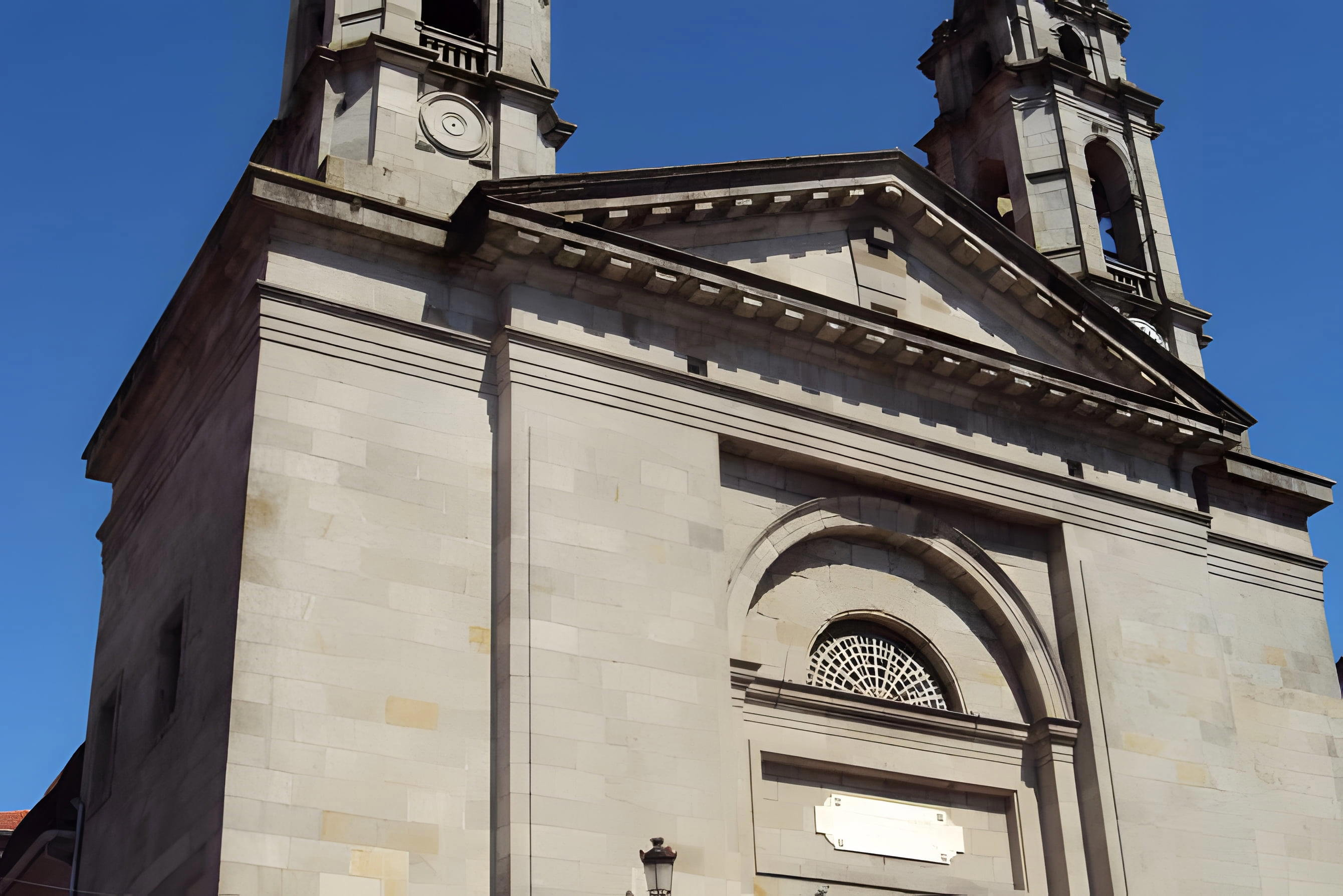 Konkatedrála - Bazilika Santa María de Vigo
