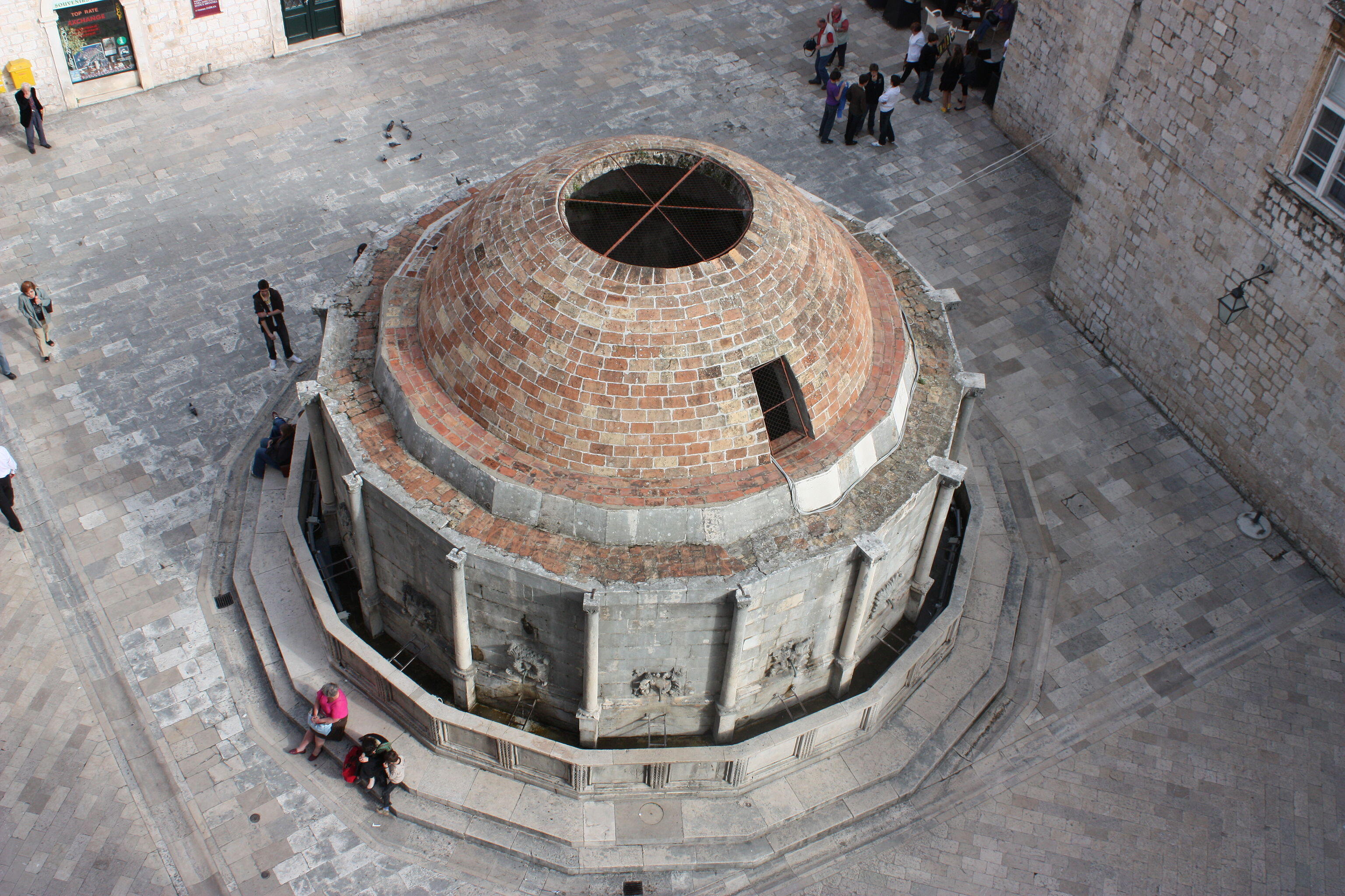 The Large Onofrio's Fountain.