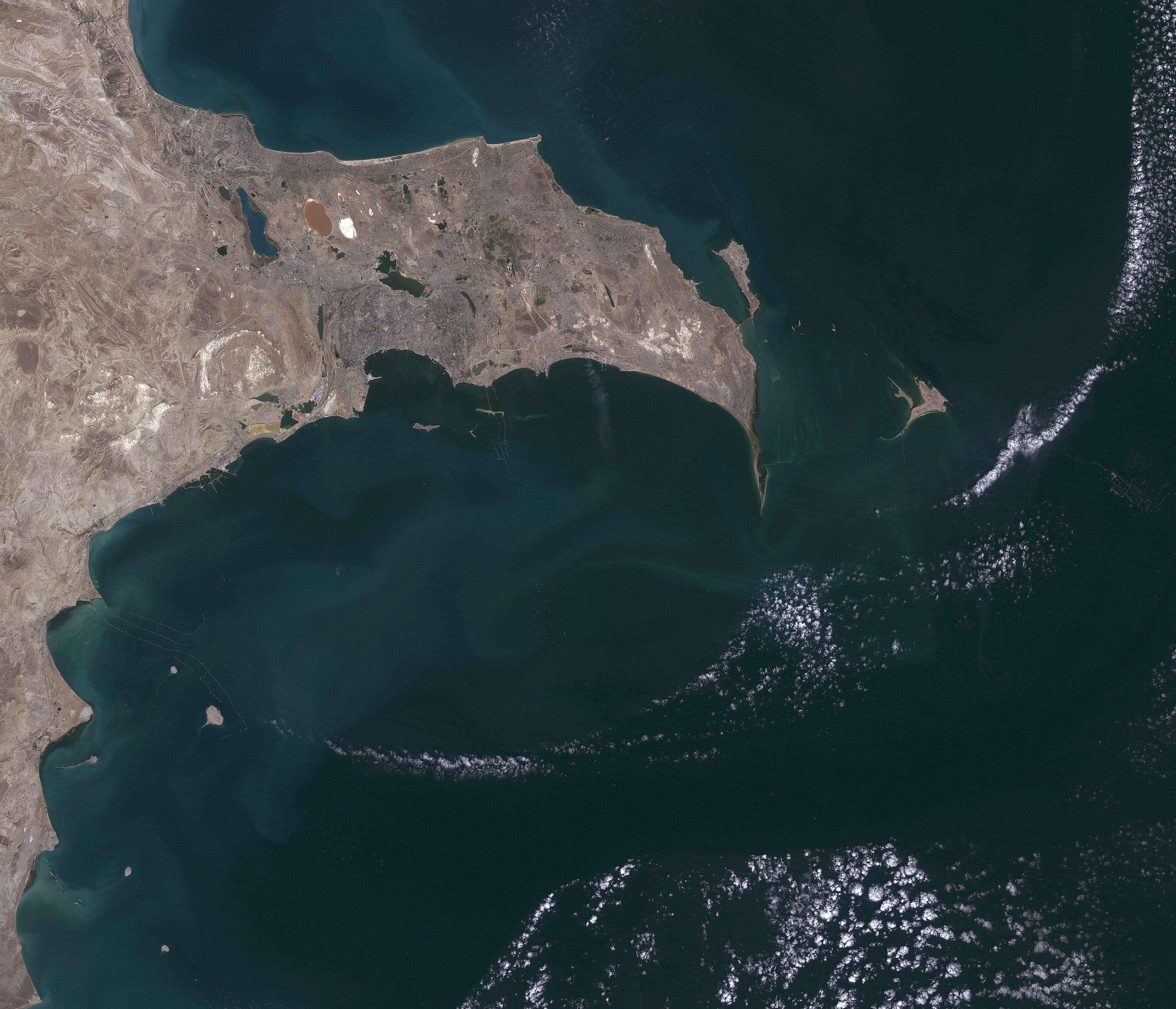 Baku - Greater Baku, Azerbaijan, satellite image, LandSat-5, 2010-09-06, near natural colors, resolution 30 m