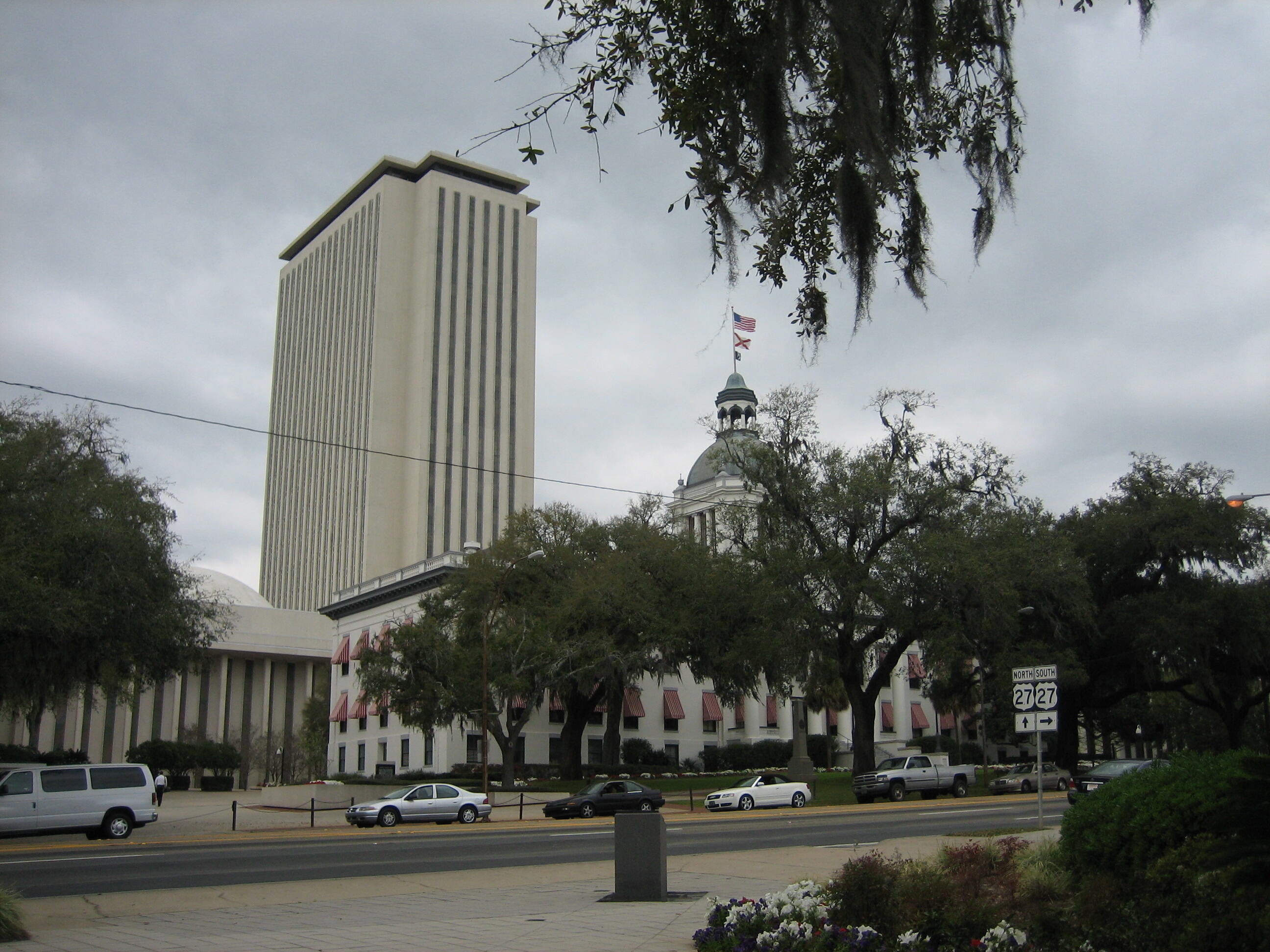 New and old Florida State Capitol buildings, Tallahassee. Photo by Infrogmation, March 2006