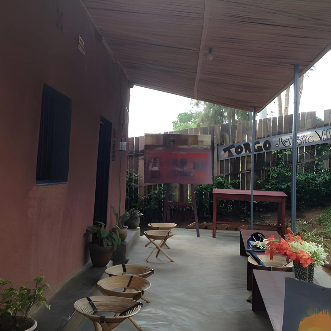 Val Tongo Tongo Art Gallery