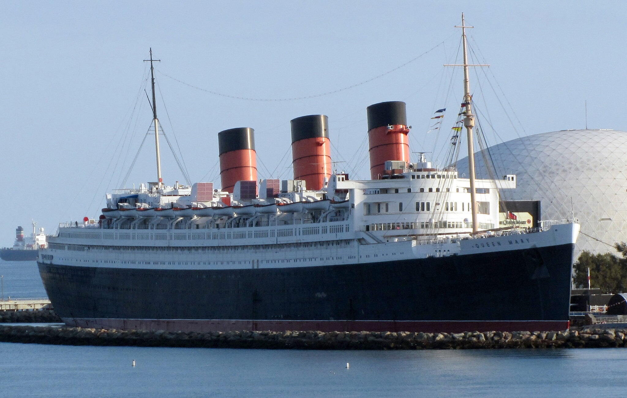 Long Beach - RMS Queen Mary