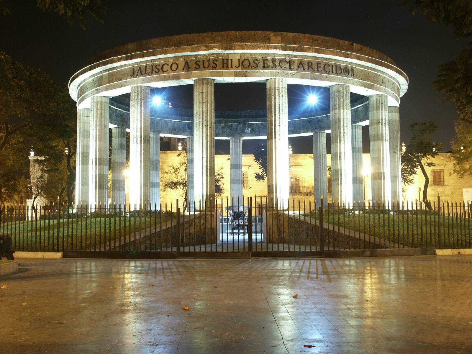 Rotonda de los Jaliscienses Ilustres — en el centro de la ciudad de Guadalajara, en México. 